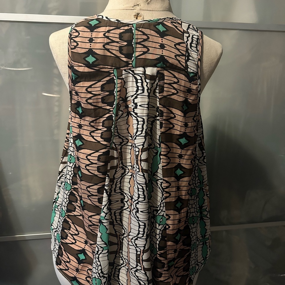 Stylish Multicolor Patterned Women's Top - Picture 2 of 2